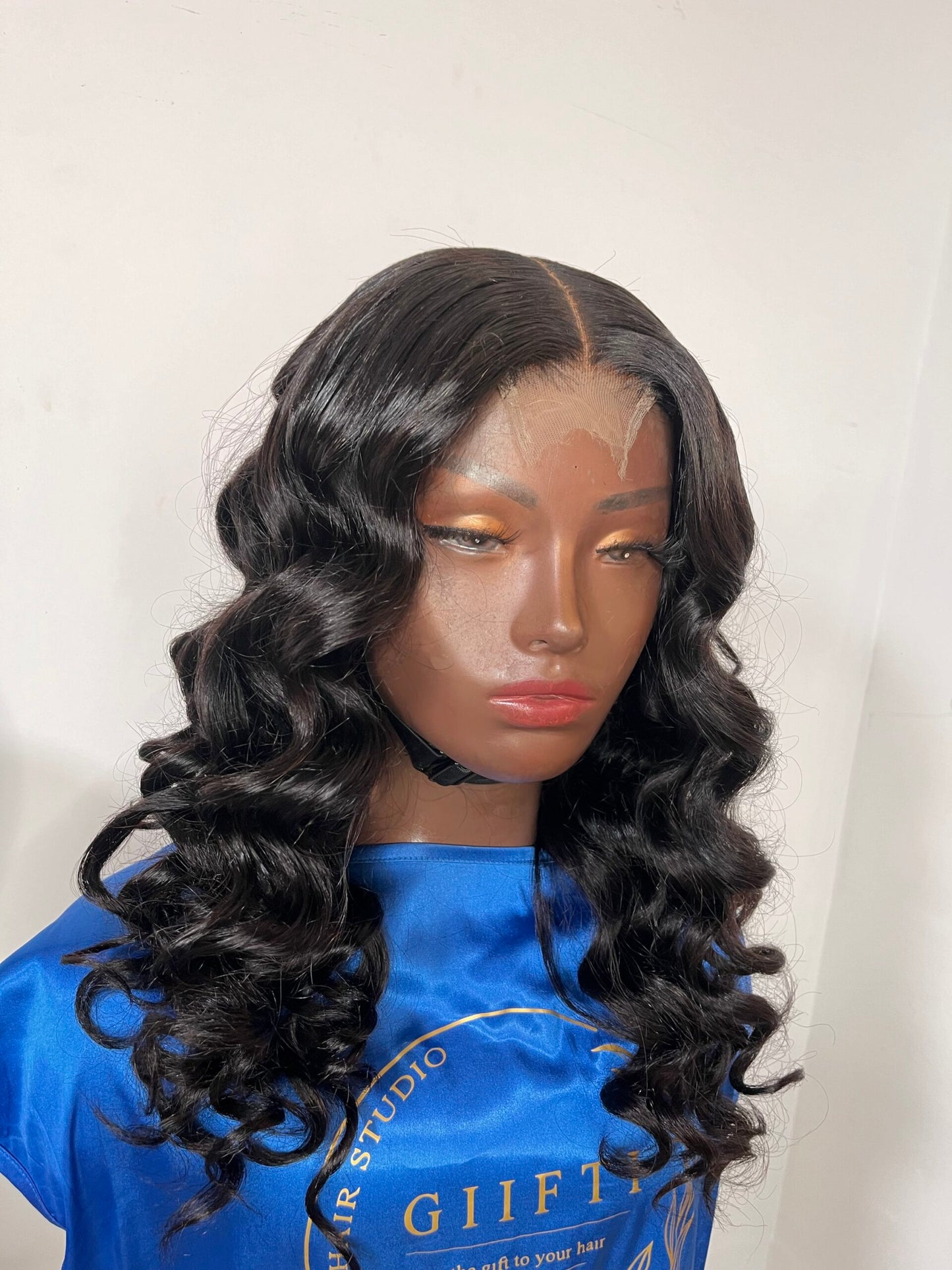 Raven- Glueless 2x6 Hd Loosewave 18” Hd Wig image 3